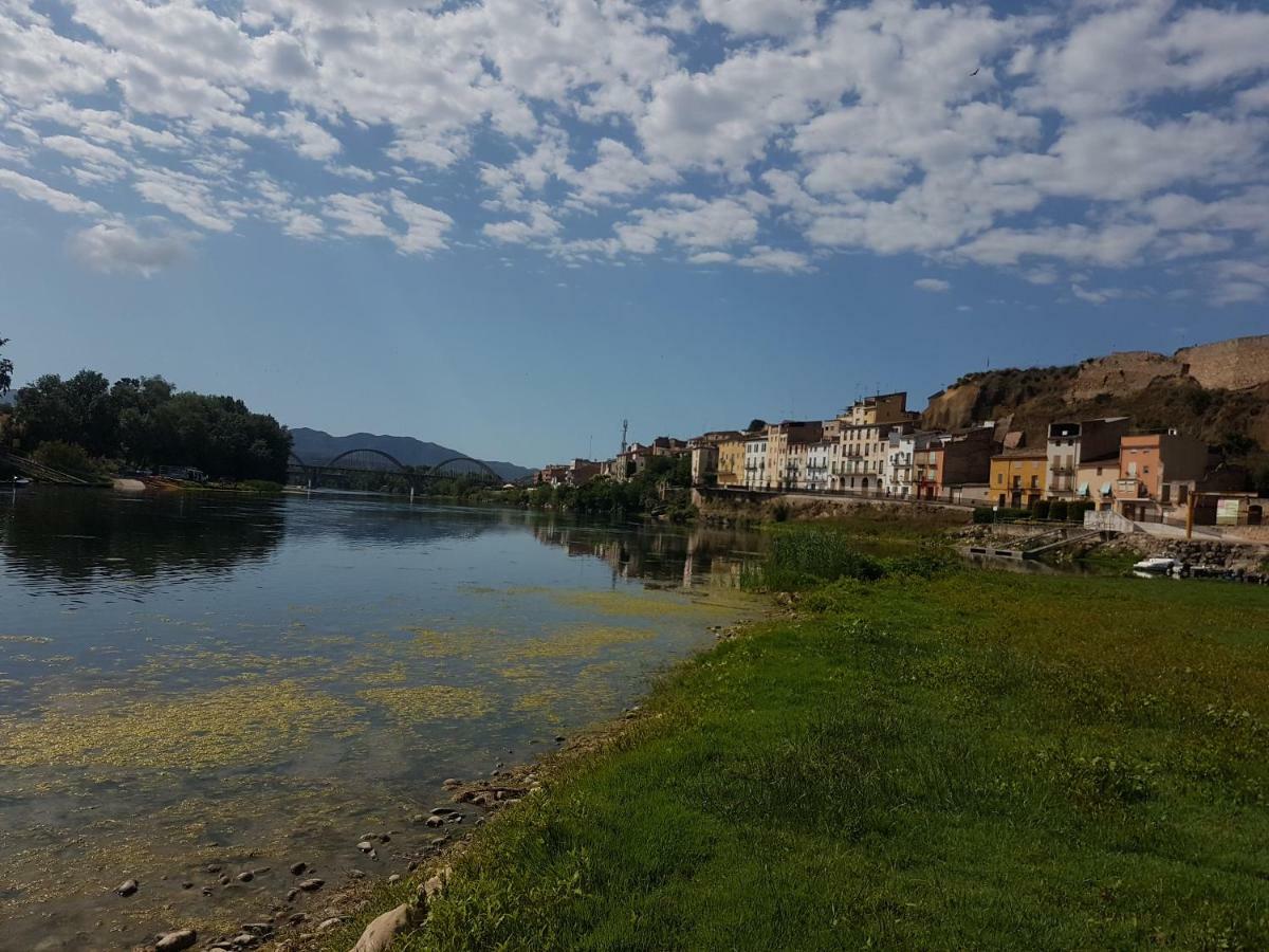 River Ebro Apartments Mora d'Ebre Dış mekan fotoğraf