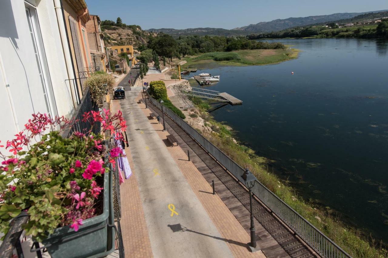 River Ebro Apartments Mora d'Ebre Dış mekan fotoğraf